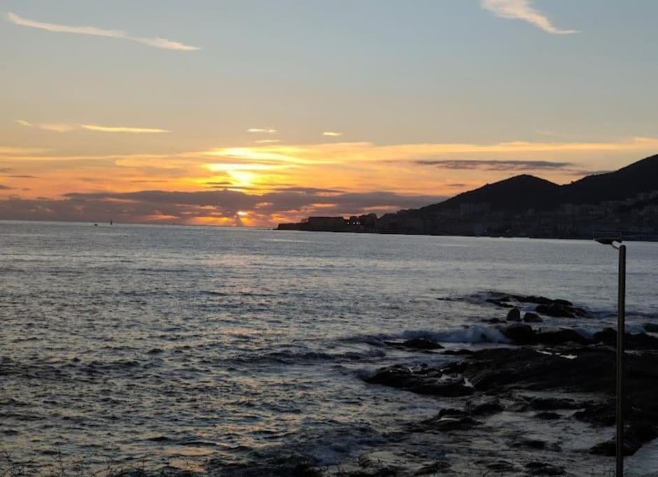 Lumineux Et Cosy F3 Vue Mer Ajaccio  Extérieur photo
